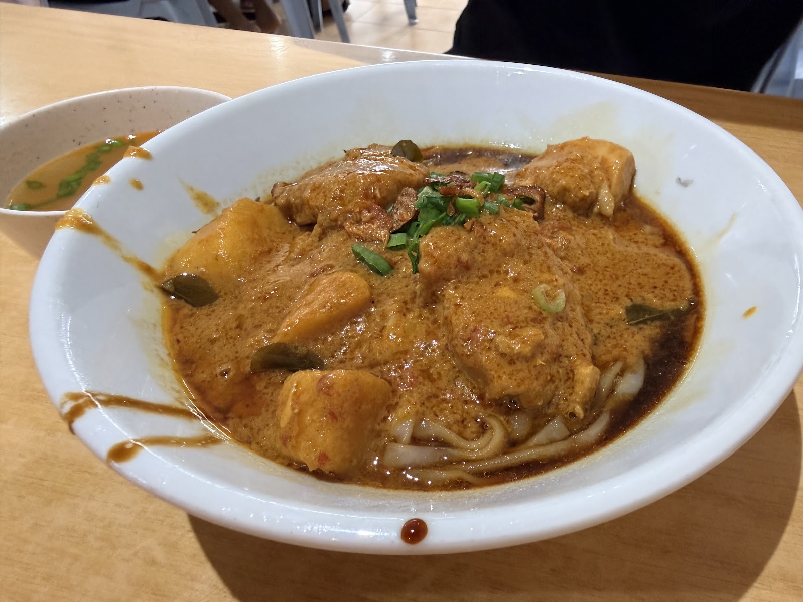 干咖喱鸡粉* (星期日)