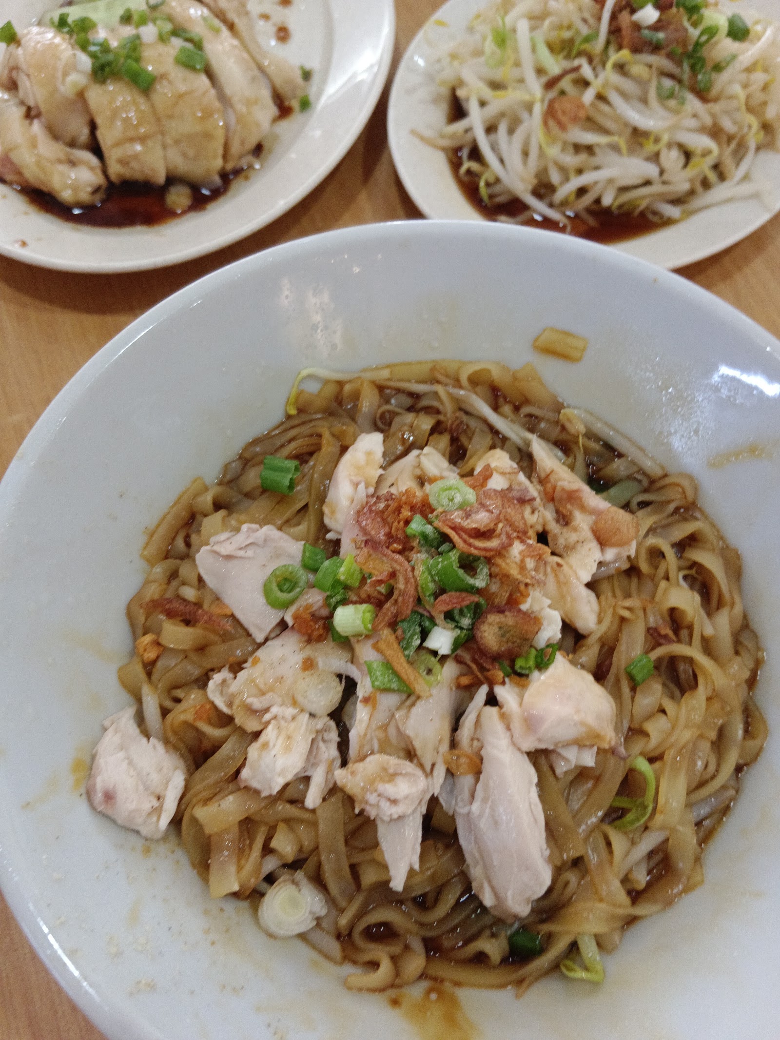 鸡丝河粉 (干/汤)
